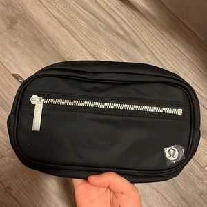 lululemon belt bag